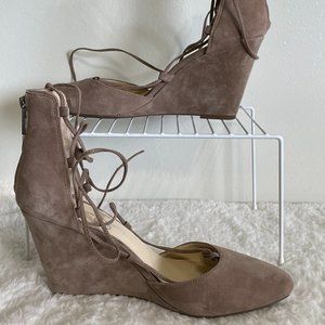 Jessica Simpson, Size 10 Lace up Wedges